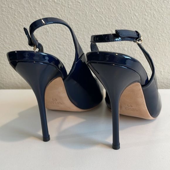 GUCCI Vitello Vernice Soft Blu Pumps - Picture 6 of 16